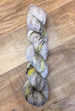 Load image into Gallery viewer, Superwash Merino Single Ply Fingering Yarn, 100g/3.5oz, Ida
