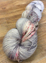 Load image into Gallery viewer, Superwash Merino Single Ply Fingering Yarn, 100g/3.5oz, Rita

