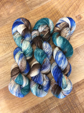 Load image into Gallery viewer, Superwash Merino Single Ply Fingering Yarn, 100g/3.5oz, Victorian Creeper
