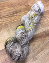 Load image into Gallery viewer, Superwash Merino Single Ply Fingering Yarn, 100g/3.5oz, Ida
