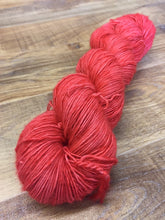 Load image into Gallery viewer, Superwash Merino Single Ply Fingering Yarn, 100g/3.5oz, Semi Solid, Neneh

