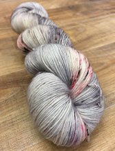 Load image into Gallery viewer, Superwash Merino Single Ply Fingering Yarn, 100g/3.5oz, Rita
