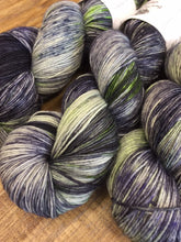 Load image into Gallery viewer, Superwash Bluefaced Leicester Nylon Ultimate Sock Yarn, 100g/3.5oz, Room 552

