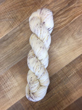 Load image into Gallery viewer, Superwash Merino DK/Light Worsted Yarn Wool, 100g/3.5oz, Lavender Blonde
