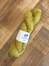 Load image into Gallery viewer, Superwash Merino Single Ply Fingering Yarn, 100g/3.5oz, Chicken Licken
