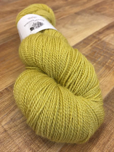 Non Superwash, No Nylon Corriedale Sock Yarn, 100g/3.5oz, Chicken Licken