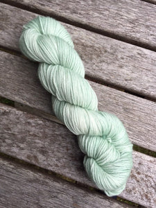 Superwash Merino DK/Light Worsted Yarn Wool, 100g/3.5oz, Whisperer
