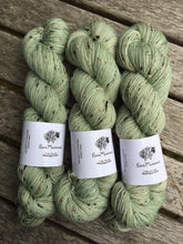 Load image into Gallery viewer, Superwash Bluefaced Leicester Donegal Nep Sock Yarn, 100g/3.5oz, Whisperer
