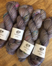 Load image into Gallery viewer, Superwash Merino DK/Light Worsted Yarn Wool, 100g/3.5oz, Starstruck

