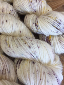 Superwash Merino DK/Light Worsted Yarn Wool, 100g/3.5oz, Lavender Blonde