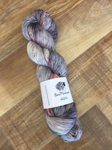 SEXY SINGLES - Superwash Merino Single Ply Fingering Yarn, 100g/3.5oz