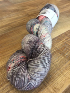 SEXY SINGLES - Superwash Merino Single Ply Fingering Yarn, 100g/3.5oz
