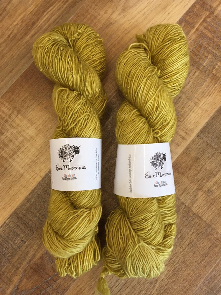 Superwash Merino Single Ply Fingering Yarn, 100g/3.5oz, Chicken Licken