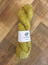 Load image into Gallery viewer, Superwash Merino Single Ply Fingering Yarn, 100g/3.5oz, Chicken Licken
