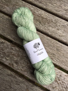 Superwash Merino Single Ply Fingering Yarn, 100g/3.5oz, Whisperer