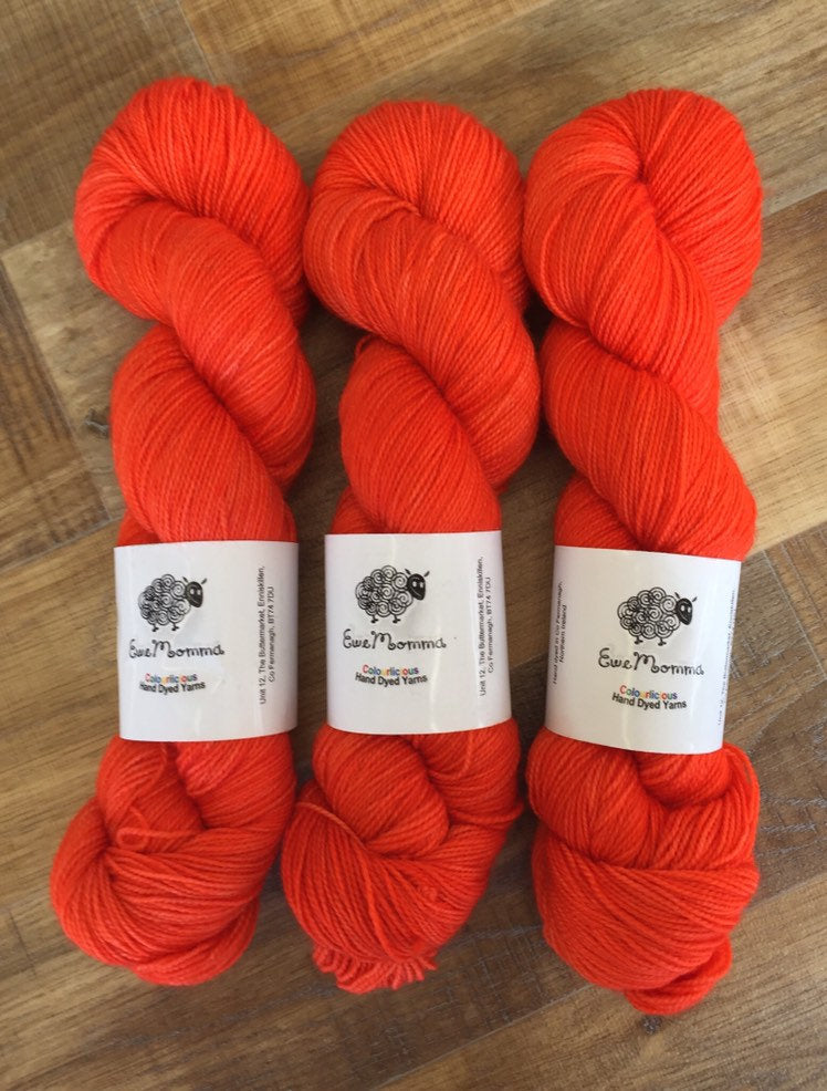 Superwash Merino Nylon Titanium Sock Yarn, 100g/3.5oz, Semi Solid, Magma