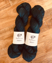 Load image into Gallery viewer, Superwash Bluefaced Leicester Nylon Ultimate Sock Yarn, 100g/3.5oz, Malice Through The Looking Glass
