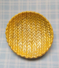 Load image into Gallery viewer, Knitting Notions Dish
