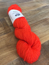 Load image into Gallery viewer, Superwash Merino Single Ply Fingering Yarn, 100g/3.5oz, Semi Solid, Magma
