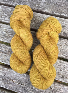 Non Superwash, No Nylon Corriedale Sock Yarn, 100g/3.5oz, Gold Rush