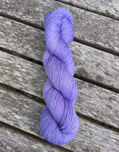 Load image into Gallery viewer, Superwash Bluefaced Leicester Nylon Ultimate Sock Yarn, 100g/3.5oz, Wallflower, Lilac, Semi Solid
