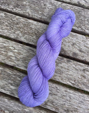 Load image into Gallery viewer, Superwash Bluefaced Leicester Nylon Ultimate Sock Yarn, 100g/3.5oz, Wallflower, Lilac, Semi Solid
