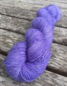 Superwash Merino Single Ply Fingering Yarn, 100g/3.5oz, Wallflower