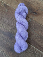 Load image into Gallery viewer, Superwash Merino Single Ply Fingering Yarn, 100g/3.5oz, Lady Susan, Lilac, Semi Solid
