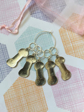 Load image into Gallery viewer, Set of 5 Yarn Ball Stitch Markers
