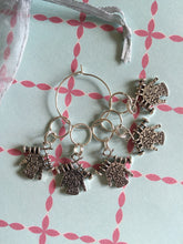 Load image into Gallery viewer, Set of 5 Woolly Jumper Stitch Markers
