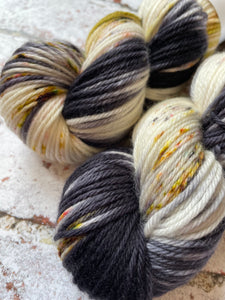 Superwash Merino DK/Light Worsted Yarn Wool, 100g/3.5oz, Meetings Have Biscuits