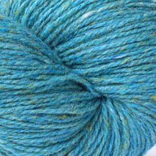 Load image into Gallery viewer, Studio Donegal Darnie 4 ply wool yarn
