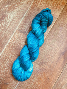 Superwash Merino DK/Light Worsted Yarn Wool, 100g/3.5oz, Ship of Fools