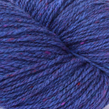 Load image into Gallery viewer, Studio Donegal Darnie 4 ply wool yarn
