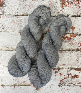 Superwash Merino Nylon Titanium Sock Yarn, 100g/3.5oz, Fade to Grey