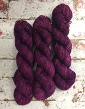Load image into Gallery viewer, Superwash Merino Single Ply Fingering Yarn, 100g/3.5oz, Candy Perfume
