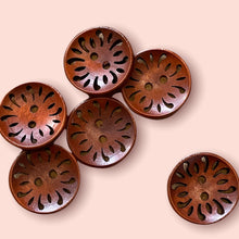 Load image into Gallery viewer, Hollow Floral Carved Buttons, 23mm
