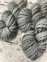 Load image into Gallery viewer, Superwash Zebra 4 Ply Fingering Yarn, 100g/3.5oz, Fade to Grey
