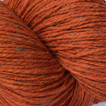 Load image into Gallery viewer, Studio Donegal Darnie 4 ply wool yarn
