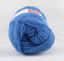 Load image into Gallery viewer, Jamieson &amp; Smith 2 Ply Jumper Weight, 25g
