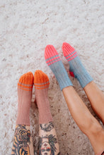 Load image into Gallery viewer, Pom Pom Quarterly, Issue 40:  Spring 2022
