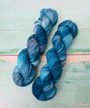 Load image into Gallery viewer, Superwash Bluefaced Leicester Nylon Ultimate Sock Yarn, 100g/3.5oz, Ship of Fools
