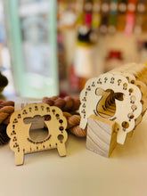 Load image into Gallery viewer, Milward Sheep Knitting Pin Gauge
