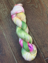 Load image into Gallery viewer, Superwash Merino Single Ply Fingering Yarn, 100g/3.5oz, Look at the Flowers

