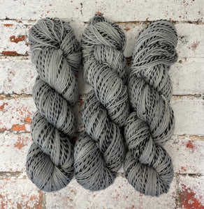 Superwash Zebra 4 Ply Fingering Yarn, 100g/3.5oz, Fade to Grey