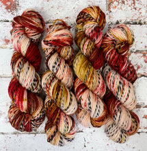Load image into Gallery viewer, Superwash Zebra DK/Light Worsted Yarn Wool, 100g/3.5oz, Piano Wire
