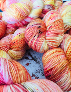 Superwash Merino Nylon Titanium Sock Yarn, 100g/3.5oz, That’s My Peach