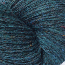 Load image into Gallery viewer, Studio Donegal Darnie 4 ply wool yarn
