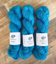 Load image into Gallery viewer, Dye to order - Merino Chunky
