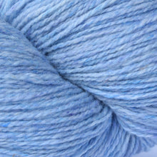 Load image into Gallery viewer, Studio Donegal Darnie 4 ply wool yarn
